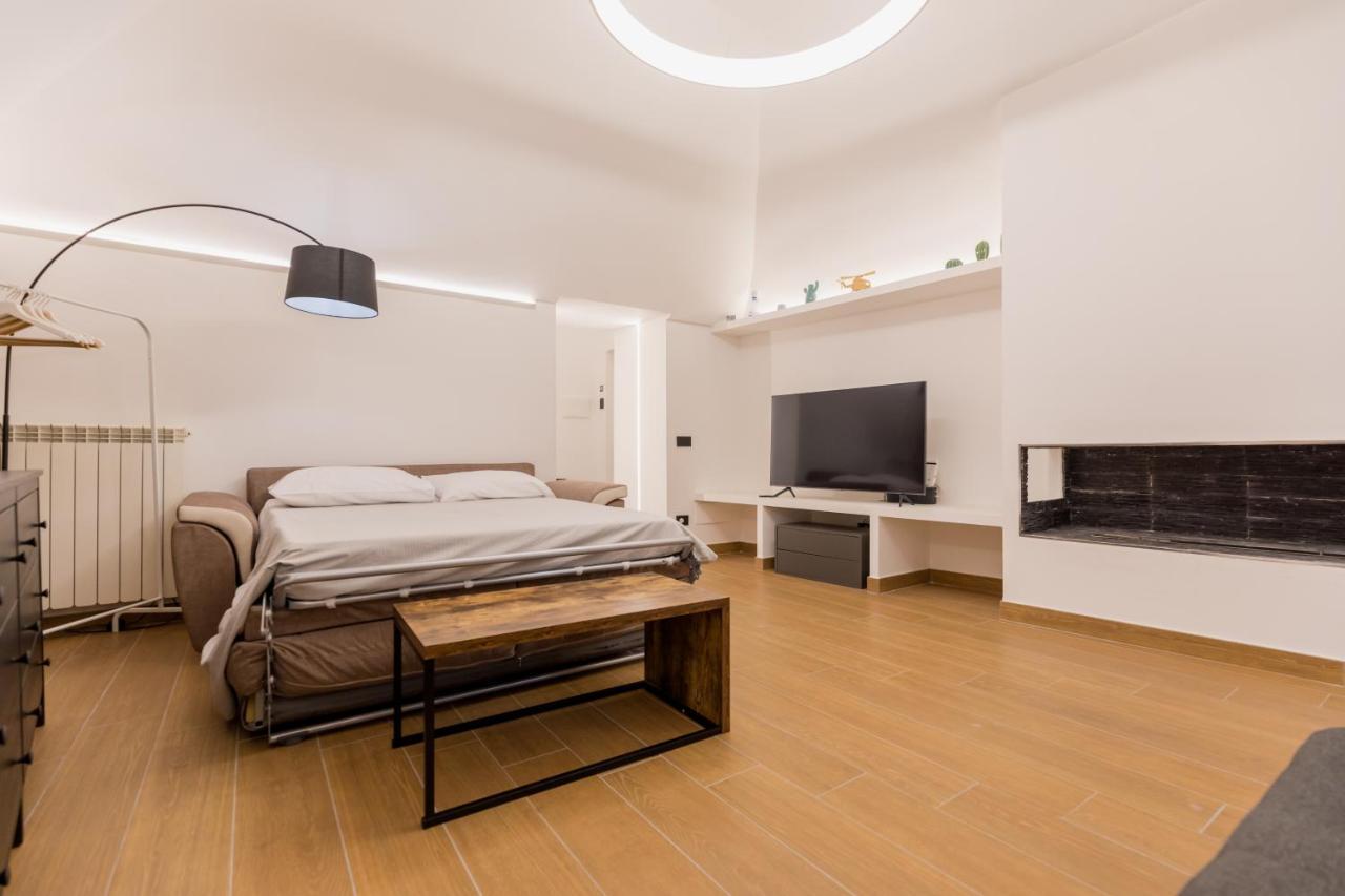 Ferienwohnung Exclusive Parking Flat X 4 Near Metro 1 Salvator Rosa Neapel Exterior foto