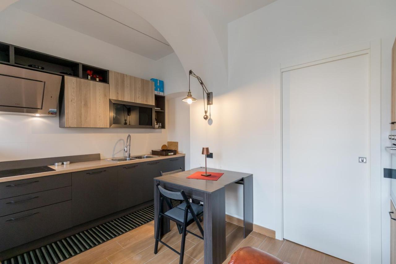 Ferienwohnung Exclusive Parking Flat X 4 Near Metro 1 Salvator Rosa Neapel Exterior foto