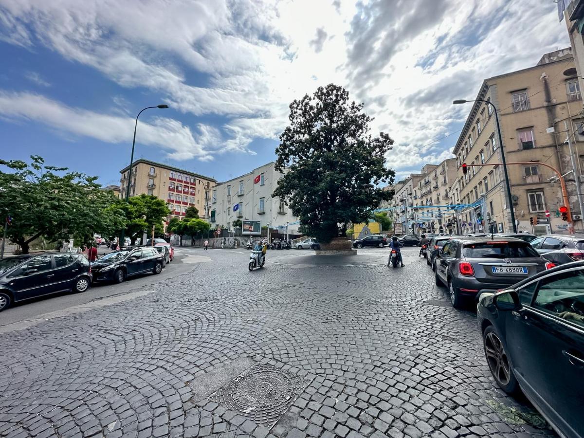 Ferienwohnung Exclusive Parking Flat X 4 Near Metro 1 Salvator Rosa Neapel Exterior foto