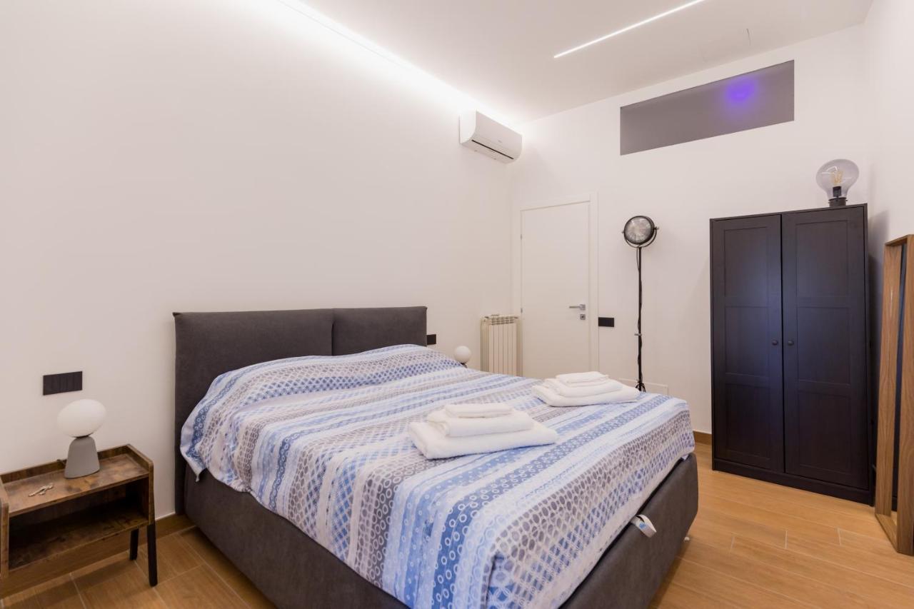 Ferienwohnung Exclusive Parking Flat X 4 Near Metro 1 Salvator Rosa Neapel Exterior foto