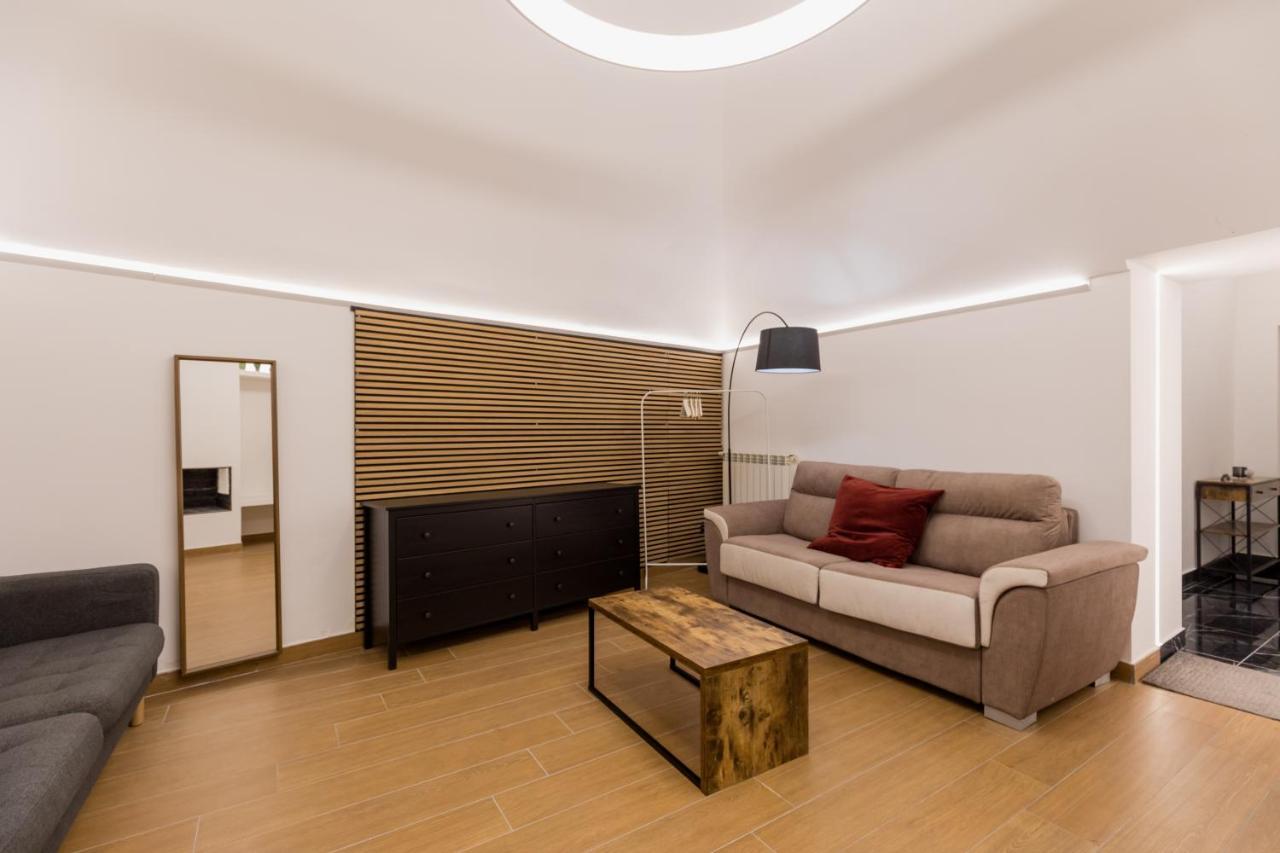Ferienwohnung Exclusive Parking Flat X 4 Near Metro 1 Salvator Rosa Neapel Exterior foto