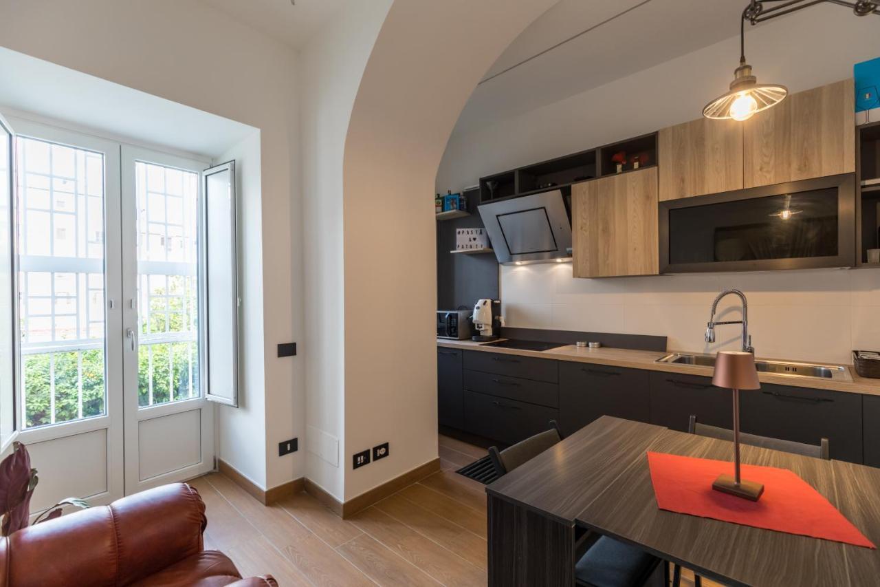 Ferienwohnung Exclusive Parking Flat X 4 Near Metro 1 Salvator Rosa Neapel Exterior foto