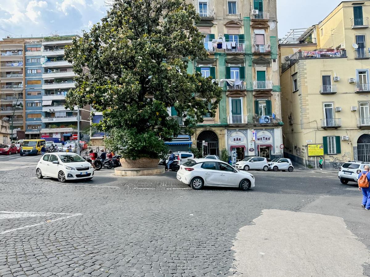 Ferienwohnung Exclusive Parking Flat X 4 Near Metro 1 Salvator Rosa Neapel Exterior foto