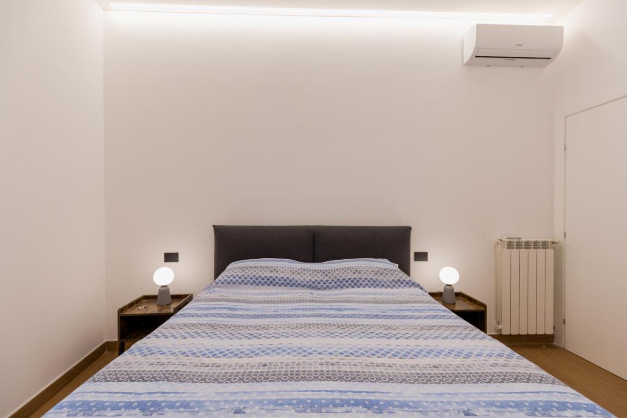 Ferienwohnung Exclusive Parking Flat X 4 Near Metro 1 Salvator Rosa Neapel Exterior foto
