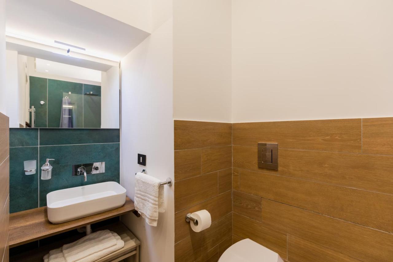 Ferienwohnung Exclusive Parking Flat X 4 Near Metro 1 Salvator Rosa Neapel Exterior foto