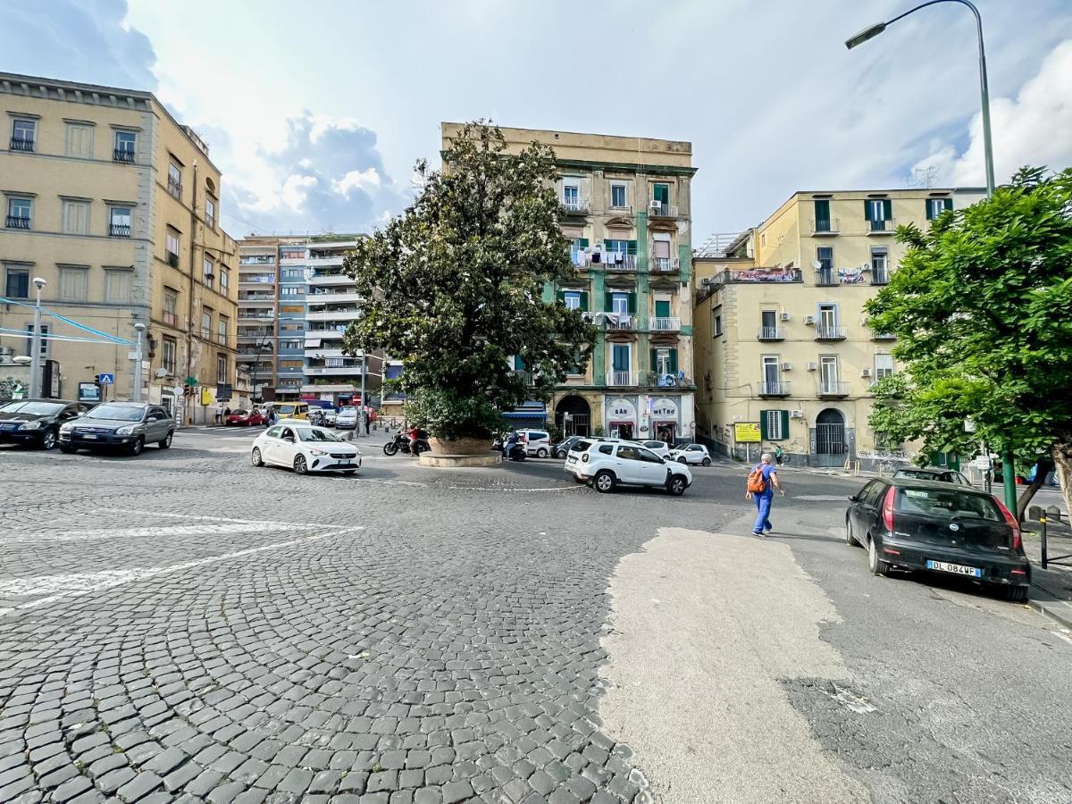 Ferienwohnung Exclusive Parking Flat X 4 Near Metro 1 Salvator Rosa Neapel Exterior foto